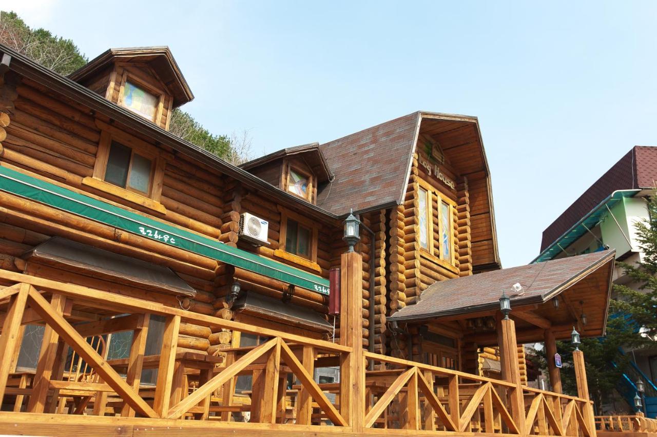 Muju Log House Pension Buitenkant foto
